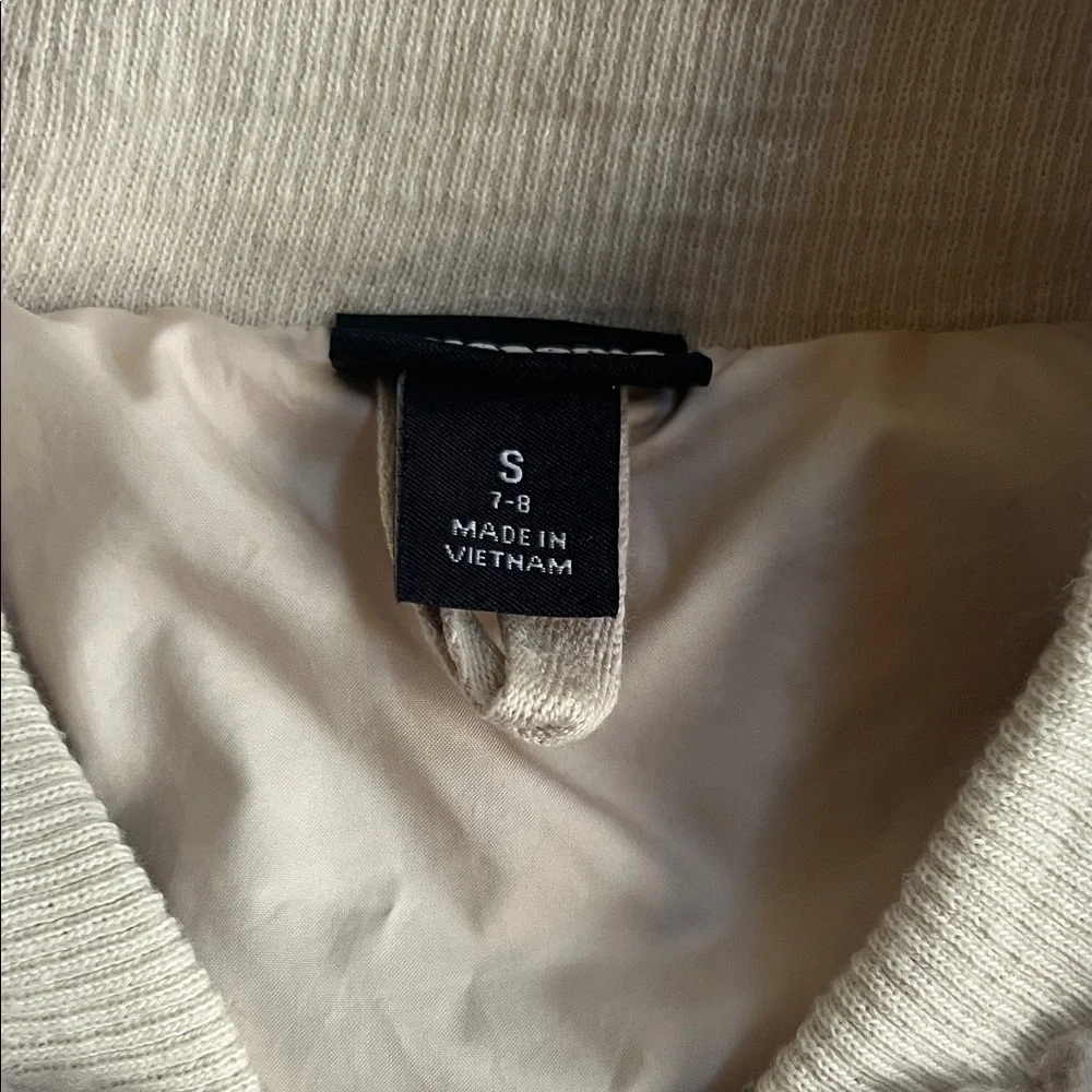 Patagonia Off-White Sherpa Fleece Jacket - Picture 2 of 7